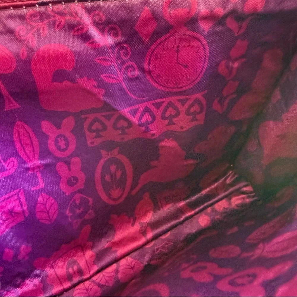 Sigma x Disney Alice in Wonderland Glitter Makeup Bag - Limited Edition NWOT